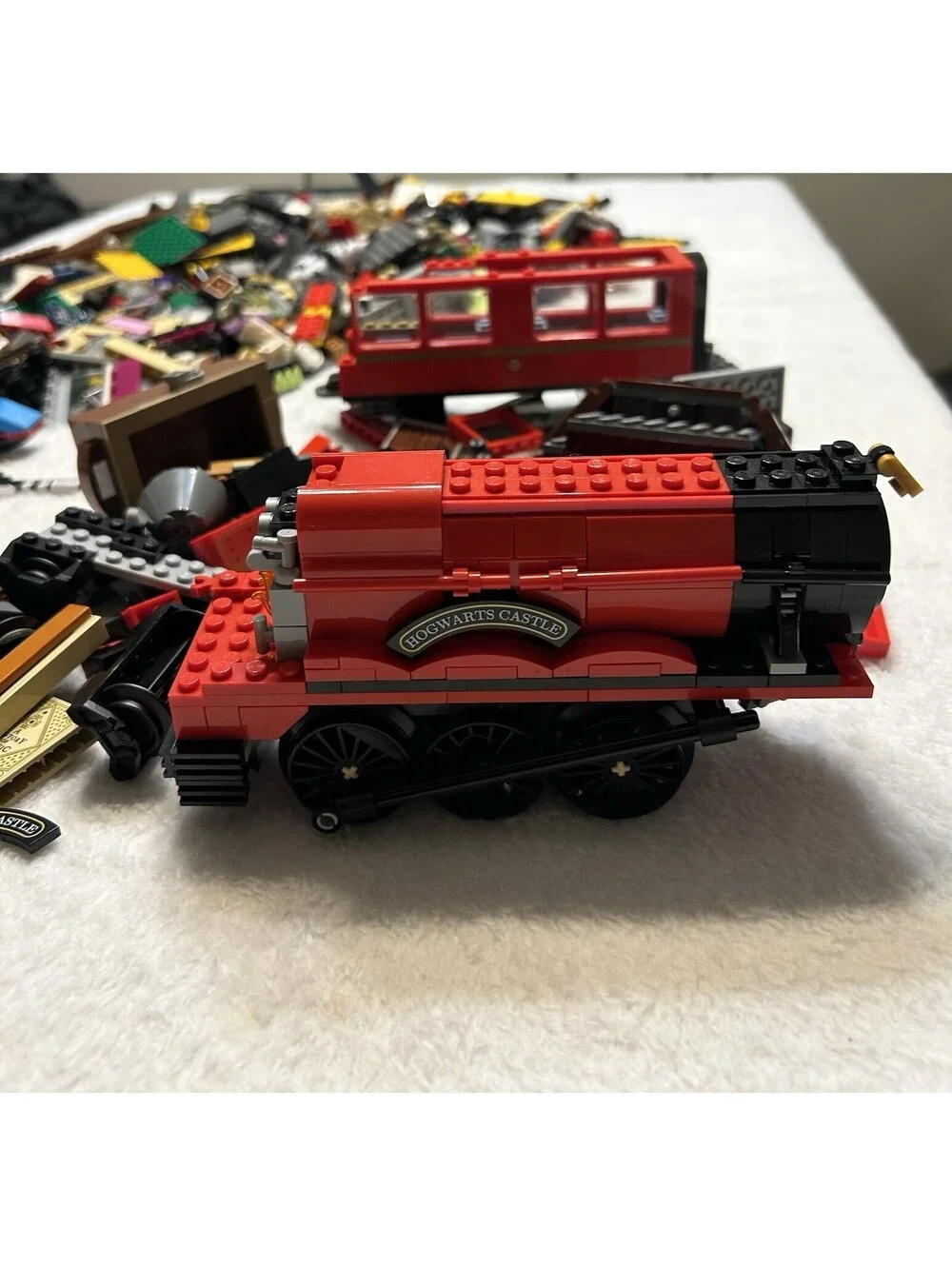 5+ Pound Lego Bulk Minifigure/Brick Lot And Hogwarts Castle Lego Lot Incomplete